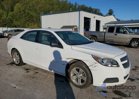 2013 Chevrolet Malibu Ls z USA, uszkodzony, nr VIN 1G11B5SA9DF193424